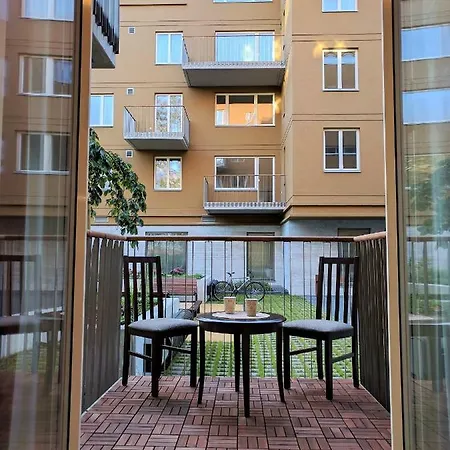 Lägenhet Royal C. R. Jakobsoni 7 *